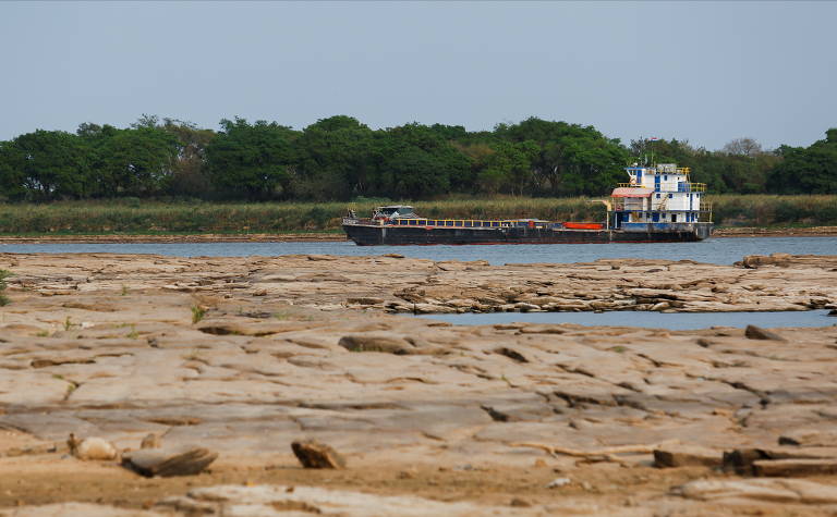 Seca no rio Paraguai