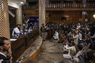 Zabihullah Mujahid, the TalibanÕs spokesperson, addresses reporters in Kabul, Afghanistan on Tuesday, Aug. 17, 2021. (Jim Huylebroek/The New York Times)