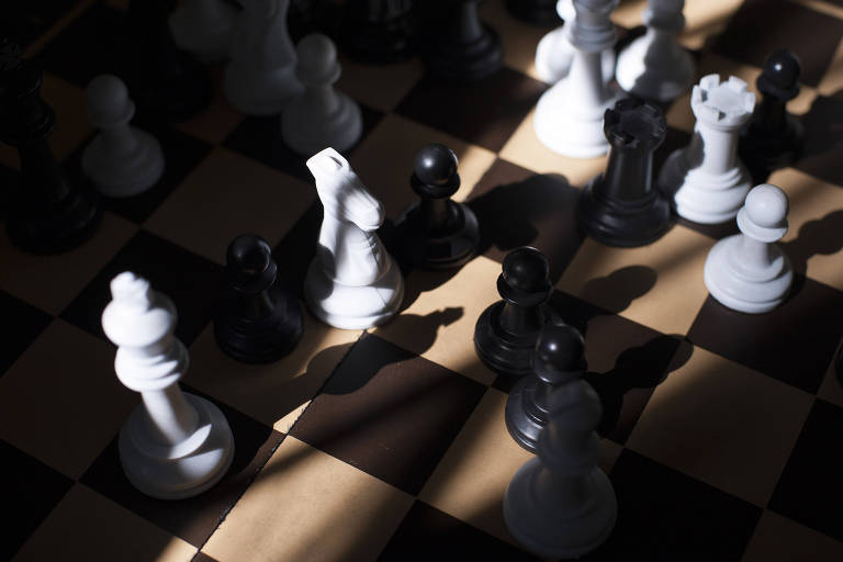 Dicas Xadrez: Por que as brancas realizam o primeiro lance no xadrez?