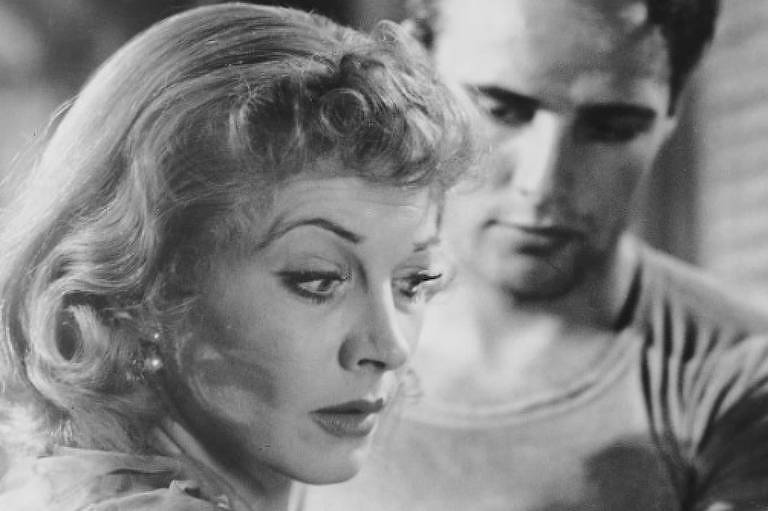 Os atores Vivien Leight e Marlon Brando em "Uma Rua Chamada Pecado" (1951)