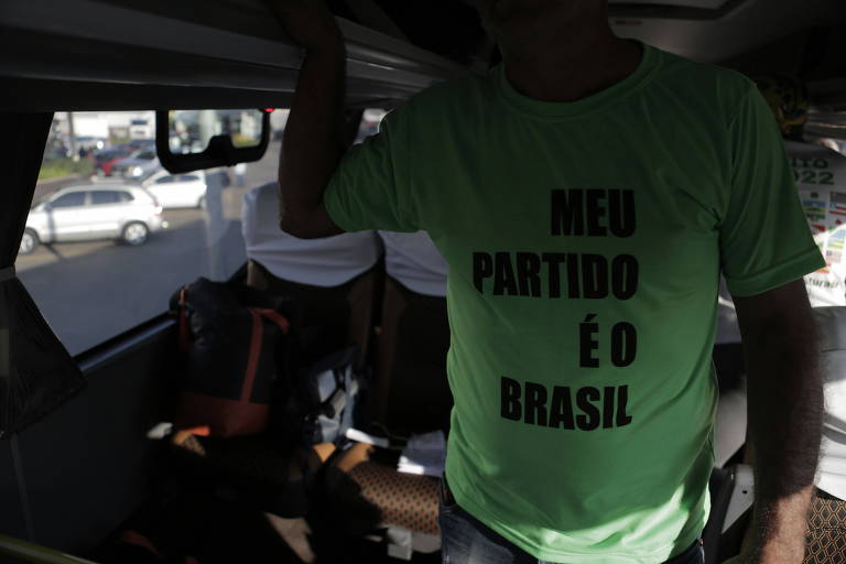 Apoiadores de Jair Bolsonaro em caravana de São Paulo até Brasília para participar de ato no 7 de Setembro