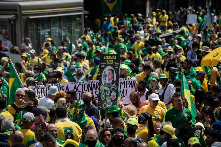Concentração de manifestantes em apoio ao presidente Bolsonaro na Avenida Paulista, região central de São Paulo