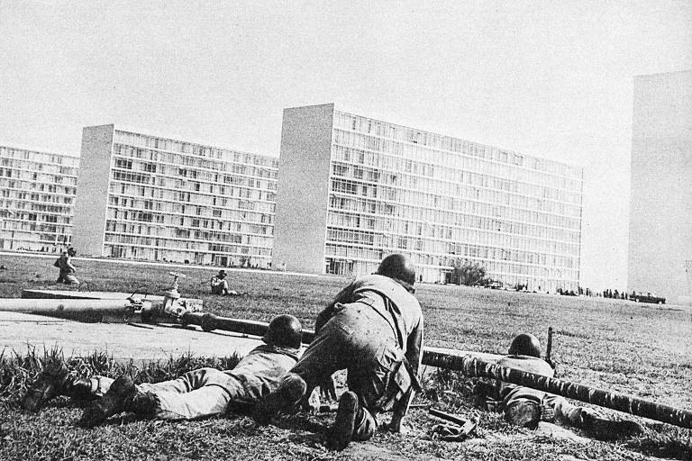 Levante dos Sargentos, 1963. Exercícios militares em Brasília