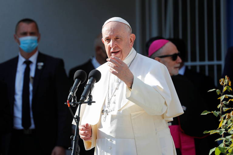 Papa Francisco discursa durante uma visita ao Centro de Belém, na Bratislava, capital da Eslováquia