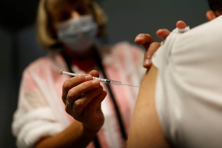 Proteção de vacina da Janssen pode ser insuficiente contra Covid, aponta estudo francês