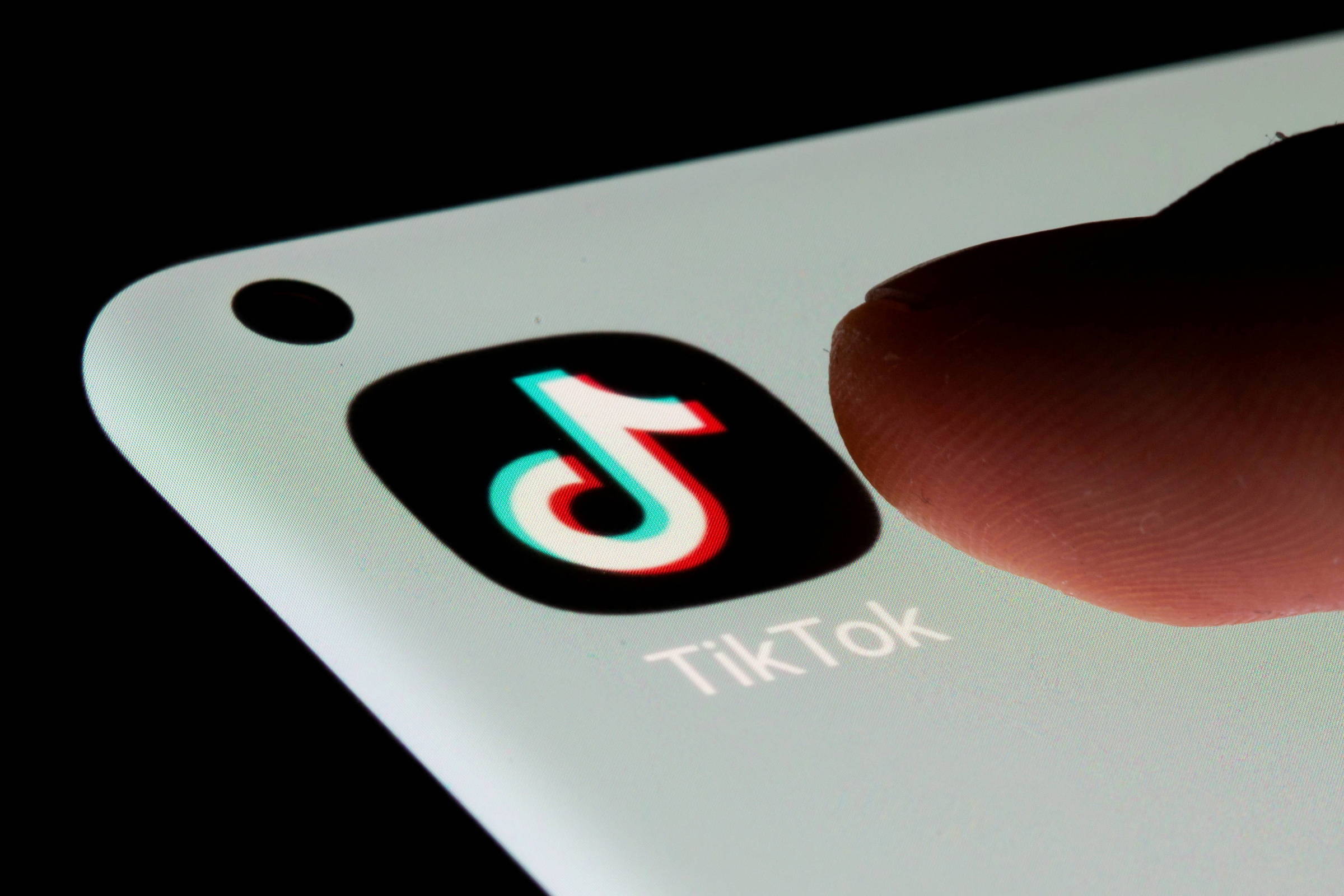 TikTok Atinge Marca De 1 Bilhão De Usuários Ativos Mensais, Diz Empresa ...