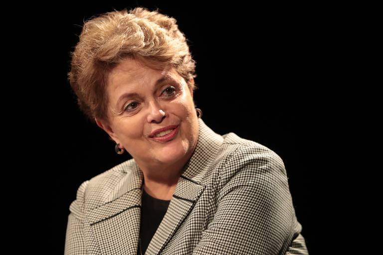 Dilma Rousseff é entrevistada por Brown no podcast Mano a Mano