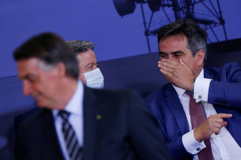 Centrão joga pela reeleição de Bolsonaro, mas vê crise como chance de ampliar poder