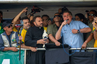 Jair Bolsonaro participa de manifestação na avenida Paulista no 7 de Setembro