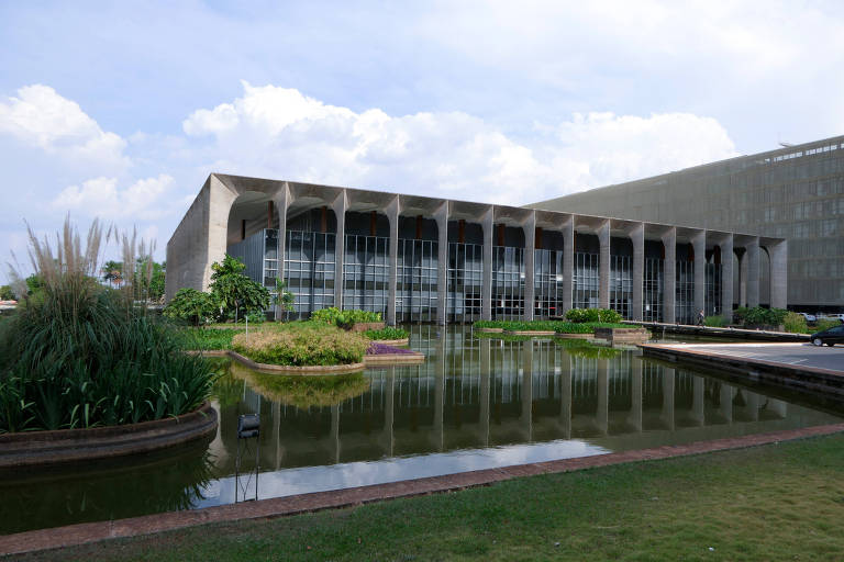 Fachada do Palácio Itamaraty, sede do Ministério das Relações Exteriores, em Brasília (DF)