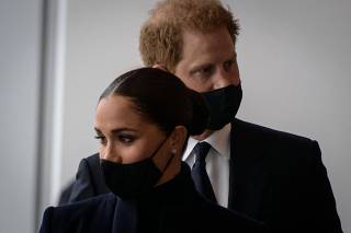 Prince Harry and Meghan Markle tour the One World Trade Center