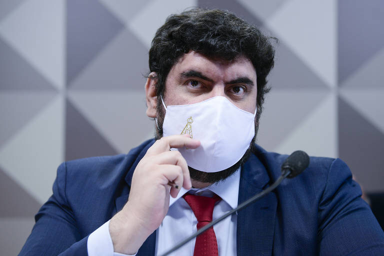 O empresário Marconny Albernaz Faria durante depoimento na CPi da Covid