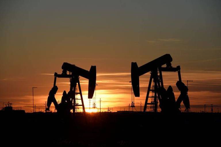 Campos de exploração de petróleo no Texas, nos Estados Unidos