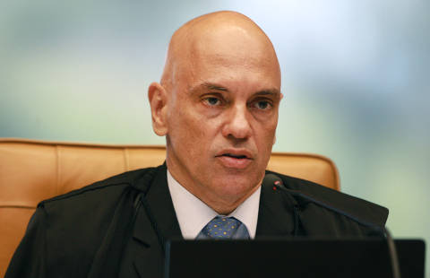 Moraes tem pouca margem para punir Bolsonaro por falta a depoimento na PF