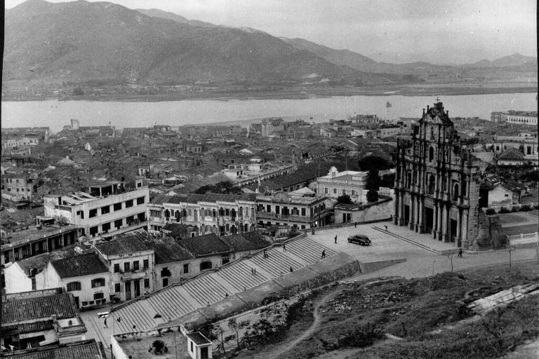 Cassinos em Macau continuam abertos após casos de Covid