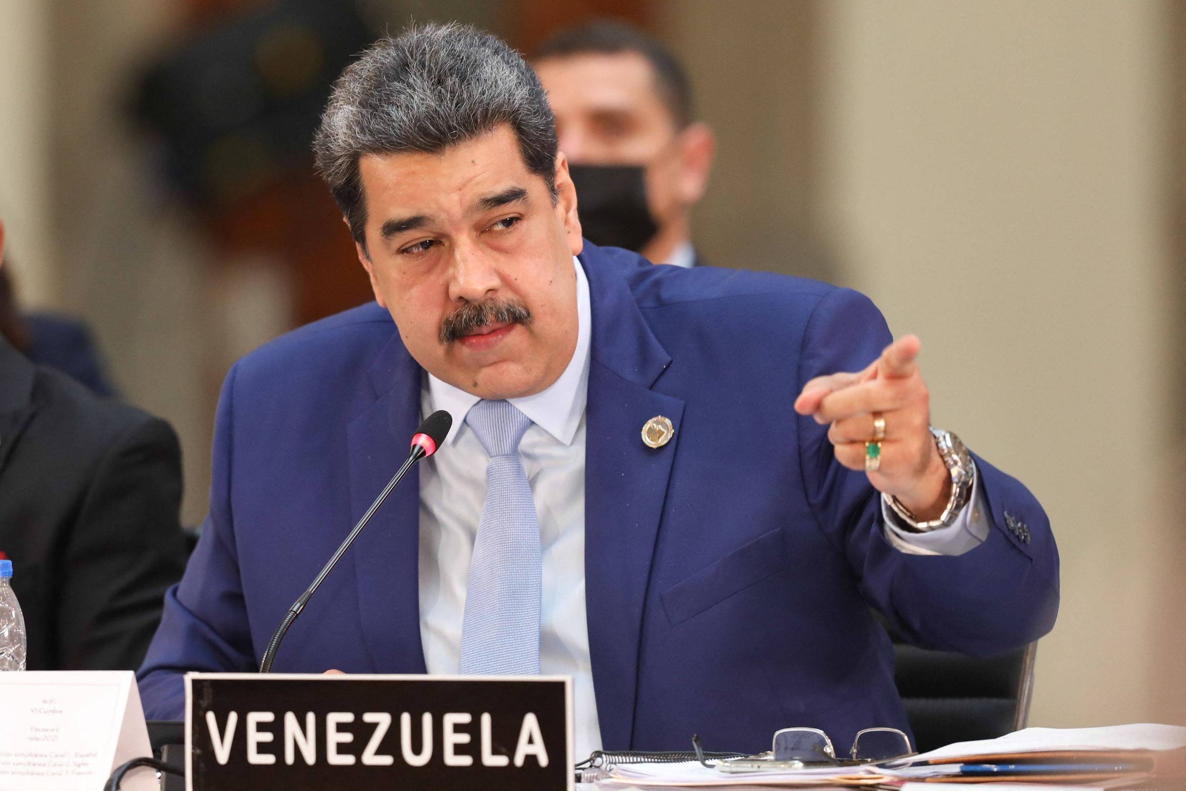 Democracia para a Venezuela: uma caminhada longa e cheia de obstáculos