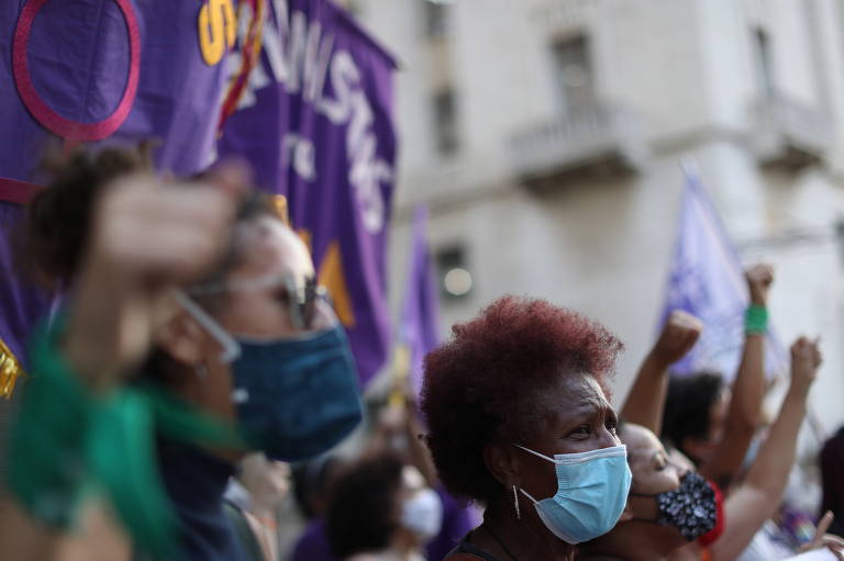 No Brasil, mulheres protestam no estado de São Paulo