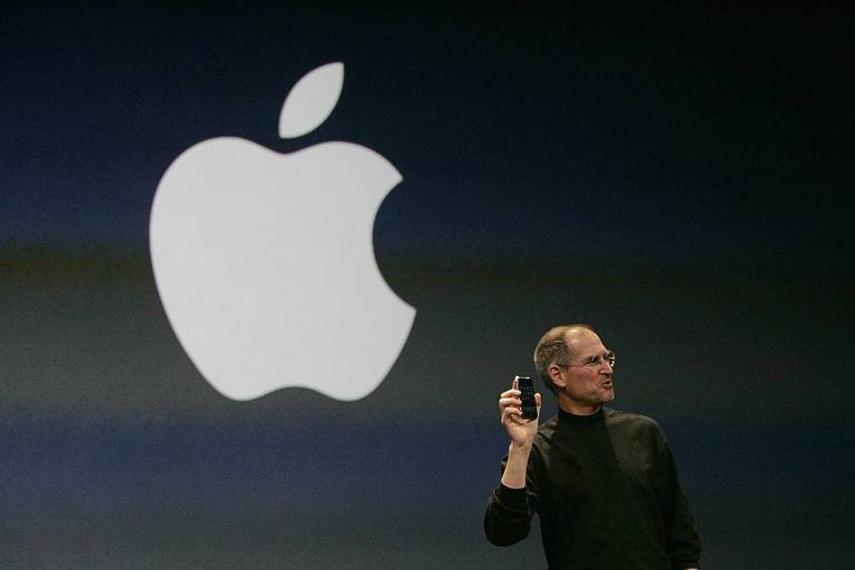 Steve Jobs, do Apple I na garagem de sua família a presidência de multinacional