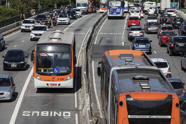 Prefeitura de SP promete implantar 13 km de faixas exclusivas de ônibus até o final do ano