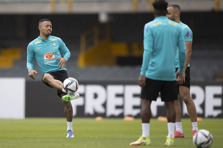 Sem Neymar, suspenso, Gabriel Jesus formará o ataque da seleção com Gabigol na pelada contra a Venezuela, em Caracas 