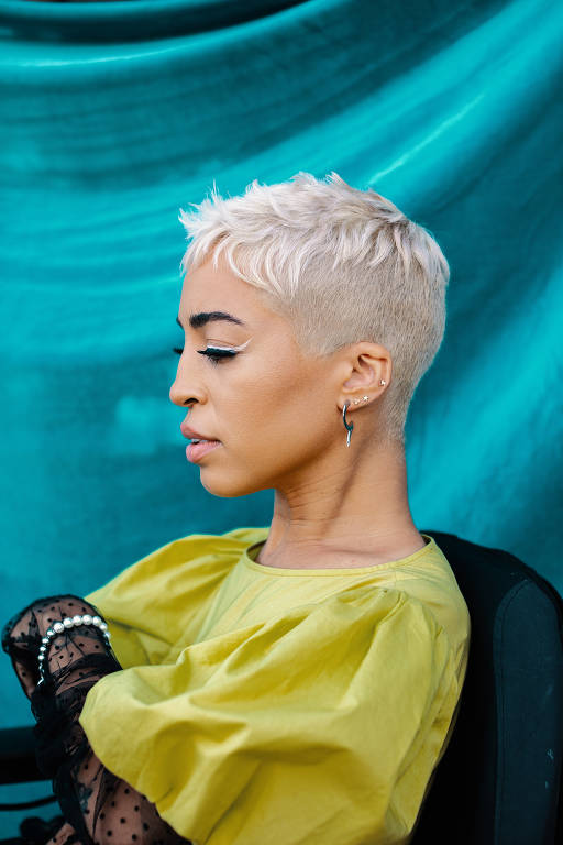 Imagens da atriz Jillian Mercado - 07/10/2021 - F5 - Fotografia - Folha de S.Paulo