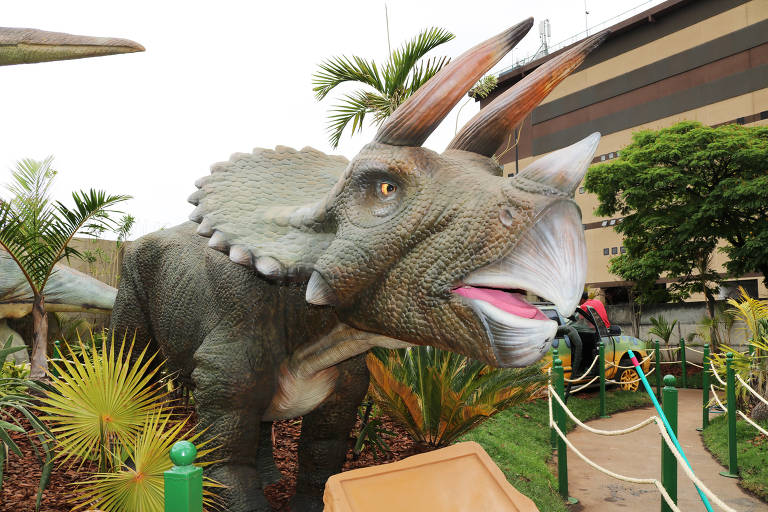 Onde ver dinossauros em São Paulo? Criaturas estão em parques