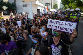 Manifestação por justiça no caso Mari Ferrer