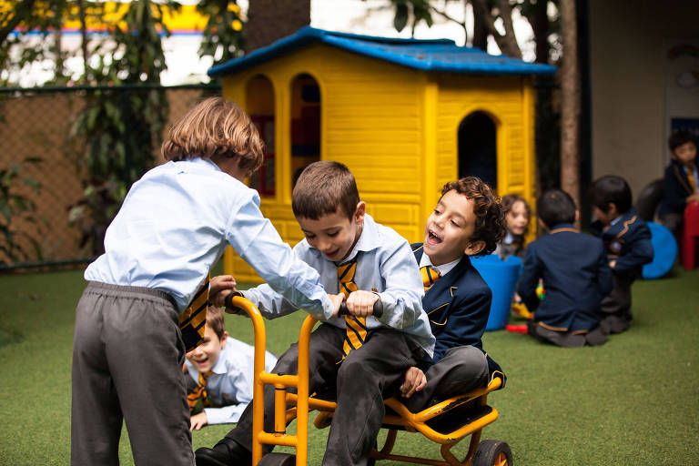 Alunos do The British College of Brazil, em São Paulo