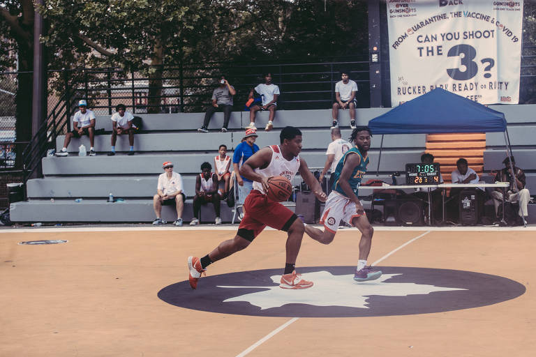 Meca do basquete de rua passa por renovação em Nova York - 13/10/2021 -  Esporte - Folha