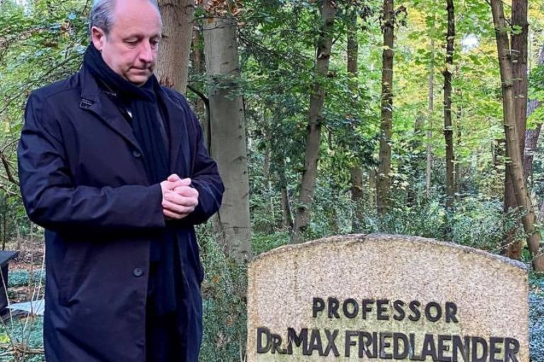 Enterro de neonazista em túmulo judeu causa revolta na Alemanha