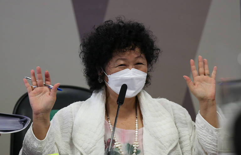 A médica Nise Yamaguchi presta depoimento aos senadores da comissão. Ela é apontada como membro do chamado "gabinete paralelo"