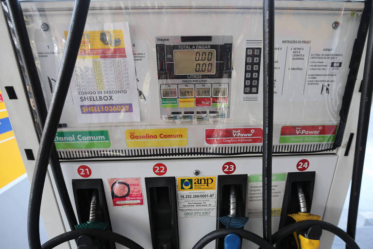Preço da gasolina nos postos bate recorde, diz Observatório Social da Petrobras
