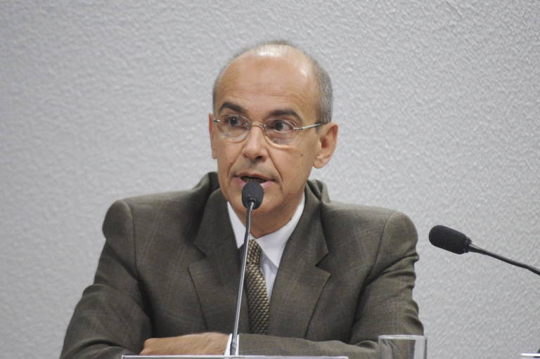 Presidente do Conselho Federal de Medicina (CFM), Mauro Luiz de Britto Ribeiro