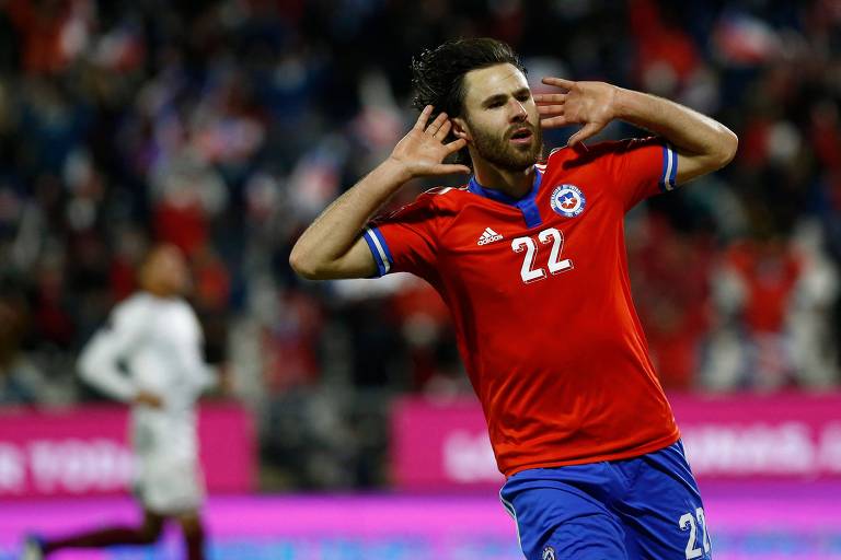 Ben Brereton comemora gol do Chile sobre a Venezuela em duelo pelas Eliminatórias