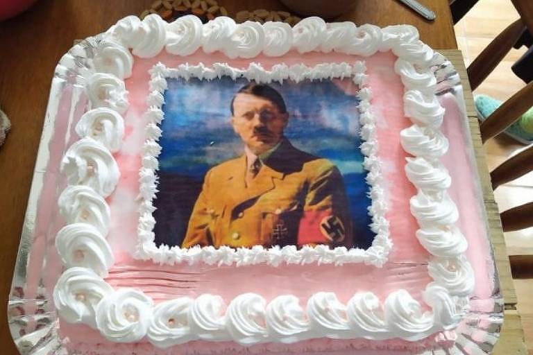 Reitoria da UFPel envia caso de aluna que fez bolo de Hitler para as autoridades policiais