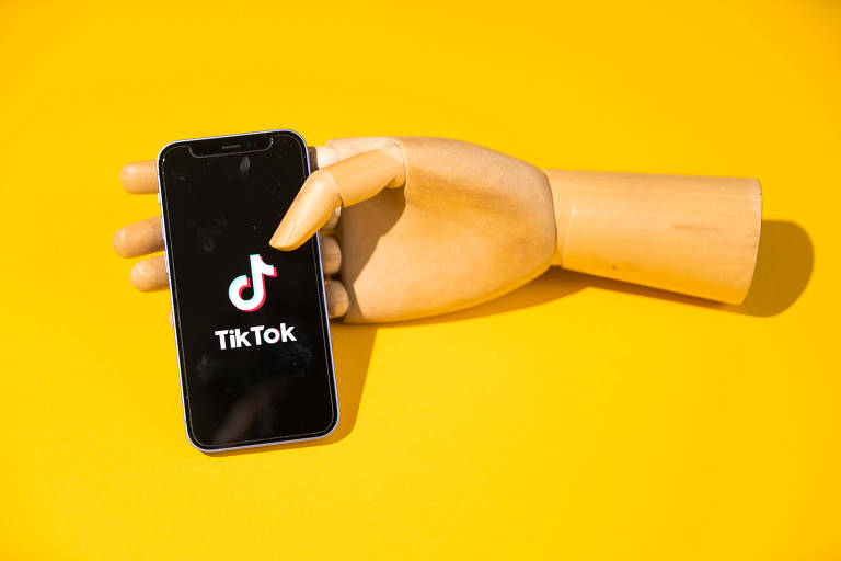 TikTok ganhou força na quarentena com vídeos curtos e dancinhas