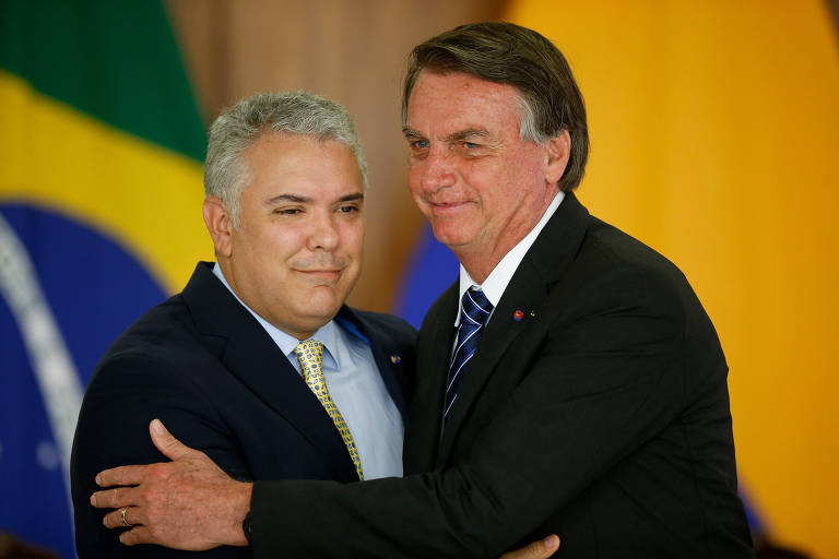 Colômbia manifesta interesse em renovar frota de aviões militares da Embraer, diz Bolsonaro
