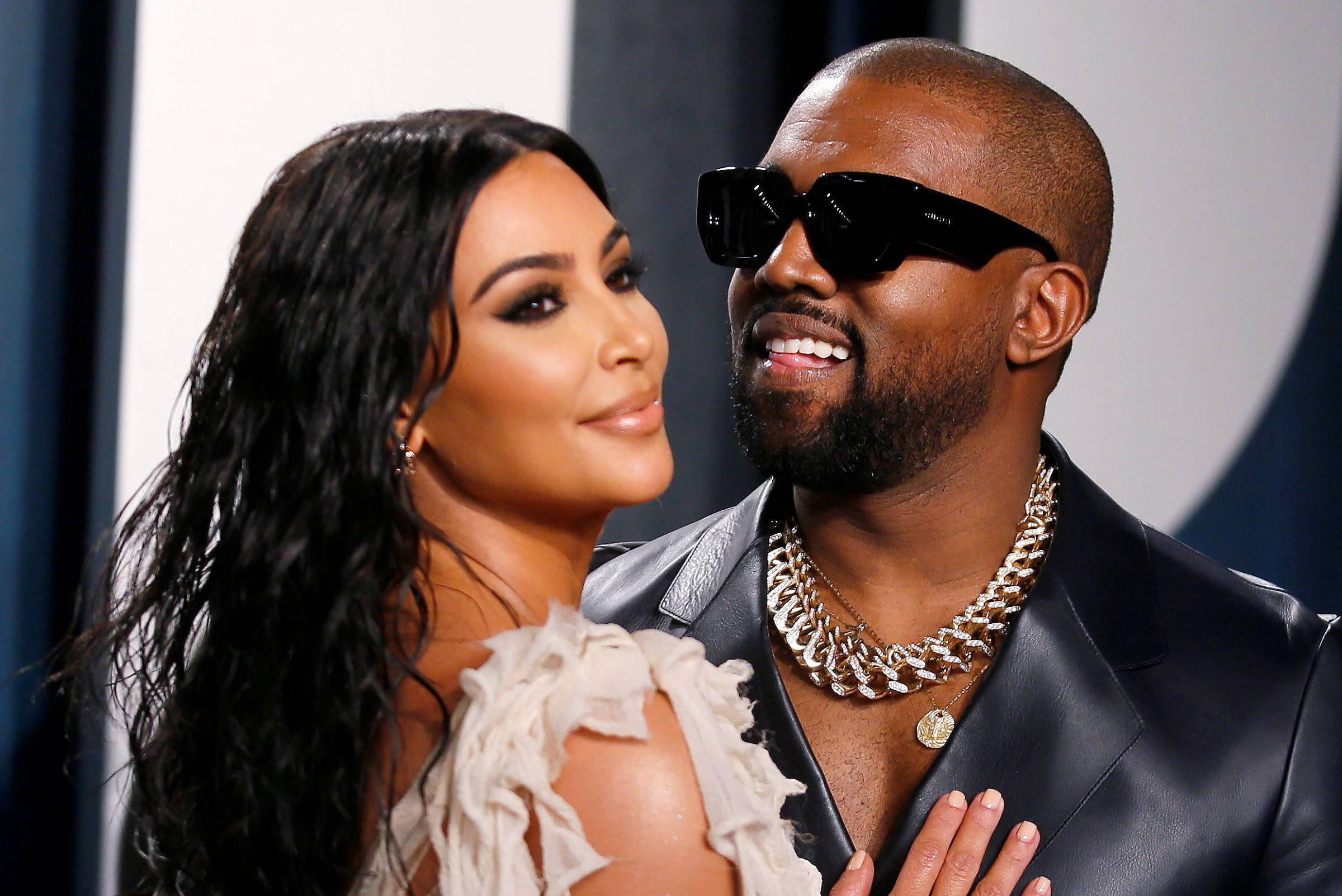 The Kanye West Kim Kardashian Sex Tape: Latest Update - ma4o8ds