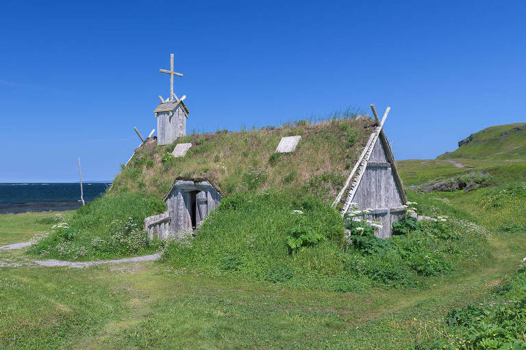 Reconstrução de casas viking no Canadá