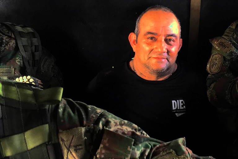O narcotraficante Dairo Antonio Usuga, conhecido como Otoniel, após ser capturado na Colômbia