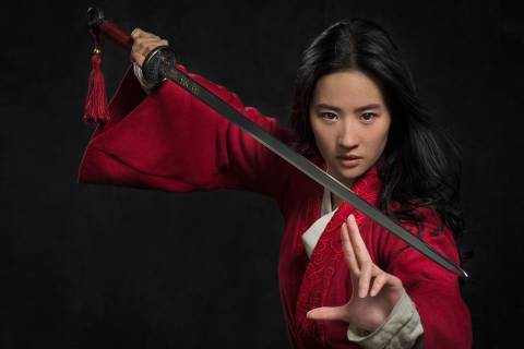 Mulan Mulan (Disney+) - O longa mostra uma guerreira que para salvar seu pai doente de servir ao Exército Imperial se disfarça de homem para lutar contra os invasores do norte da China ORG XMIT: AGEN2009111616890902