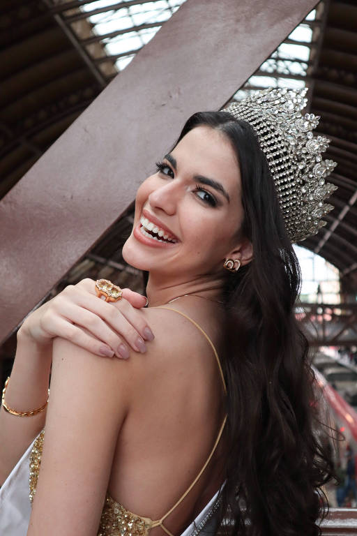 Miss Brasil Teresa Santos, do Ceará, é eleita a mulher mais bonita do Brasil  em 2021 Modelo, de 23 anos, concorreu na final com outras duas nordestinas  ‣ Portal Terra da Luz