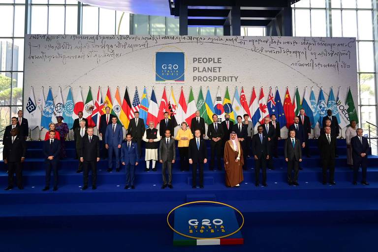 Líderes dos países do G20 se reúnem para a chamada 'foto de família', em Roma
