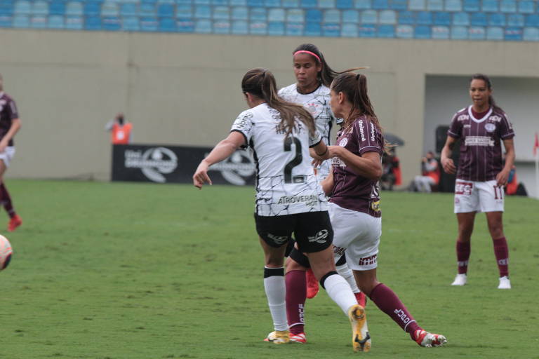 Corinthians e Ferroviária, pela semifinal do Campeonato Paulista feminino