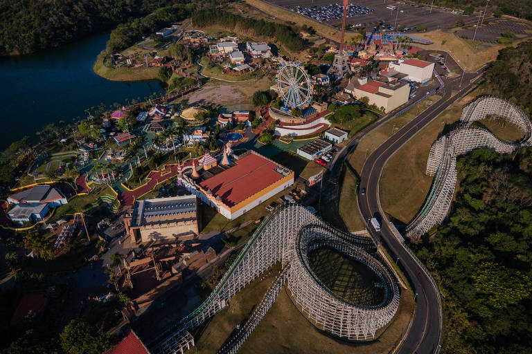 Vista do parque Hopi Hari, no interior de São Paulo 