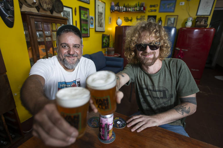 Zona leste de São Paulo tem boom de cervejarias artesanais e clientela apaixonada