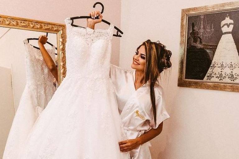 Professora Mayara Rocha chama atenção por doar vestido de noiva
