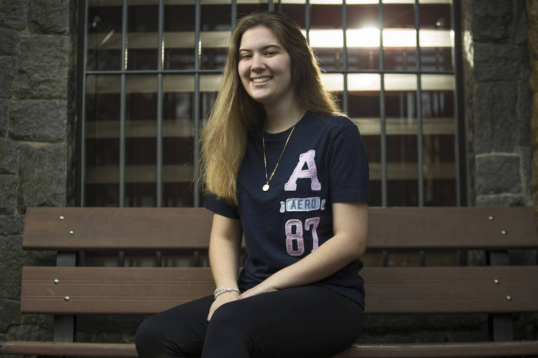 Lorena Taraborelli, 18, aluna do cursinho Poliedro; ela vai prestar vestibular para medicina