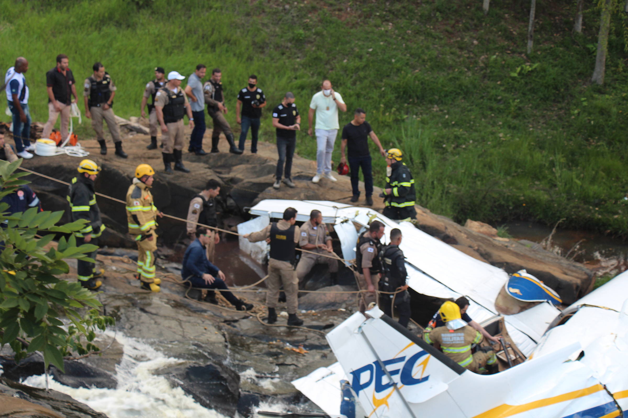 MPT investiga proprietária de avião onde estava Marília Mendonça