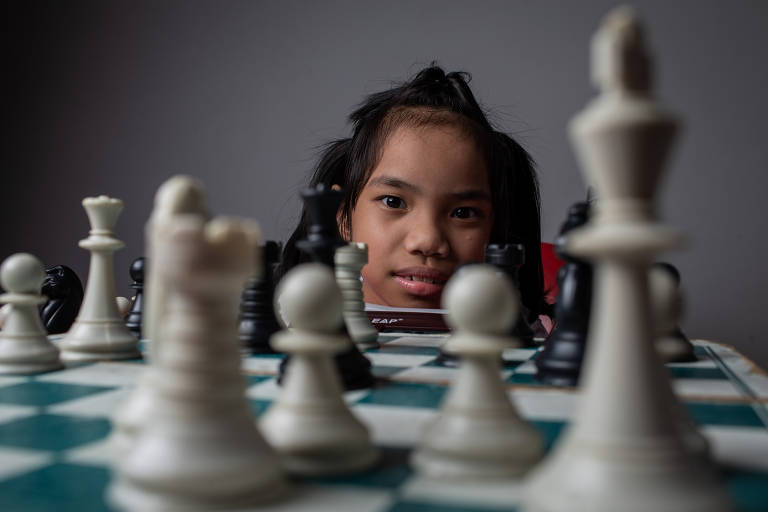Irmãs são campeões no xadrez - 06/11/2021 - Cotidiano - Fotografia - Folha  de S.Paulo